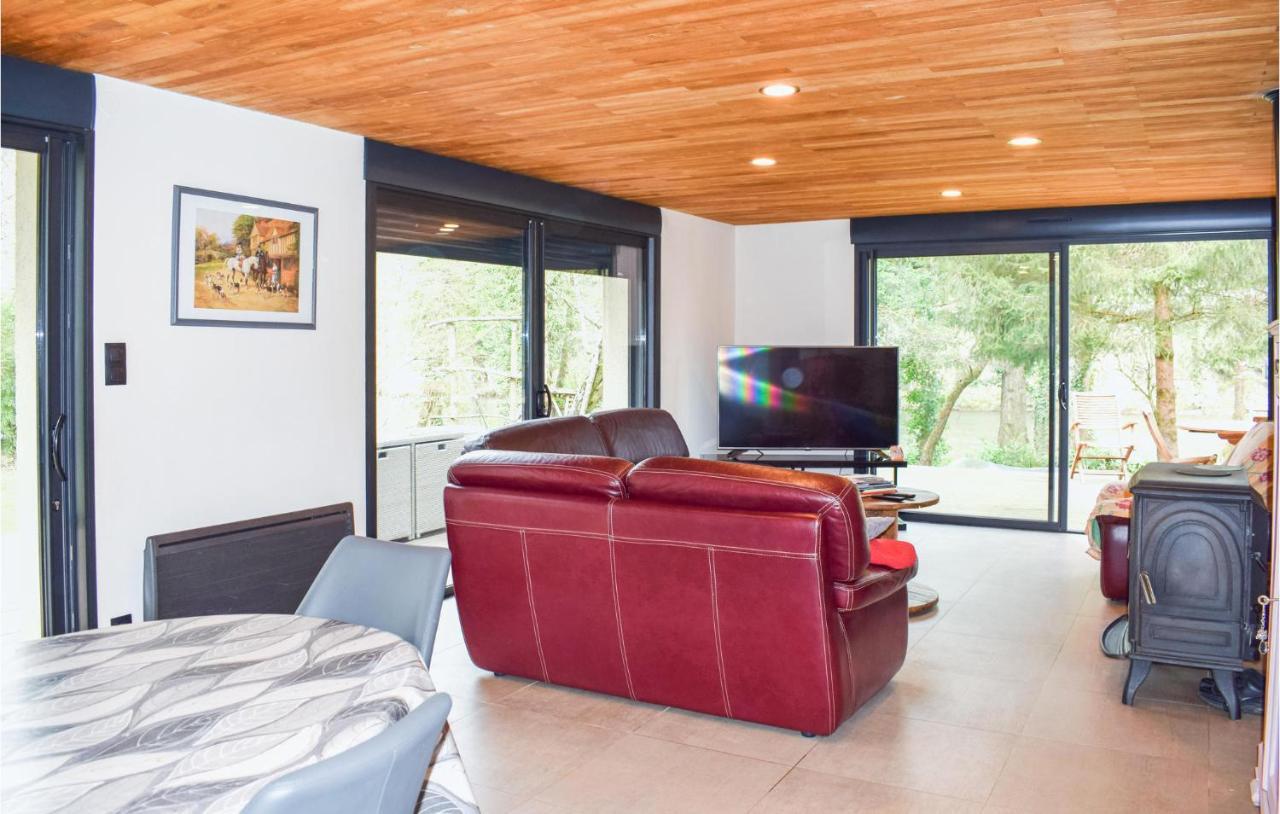 Beautiful Home In Pradines With Kitchen Zewnętrze zdjęcie